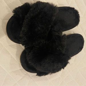 amazon Size 8 NEW 0x worn slippers